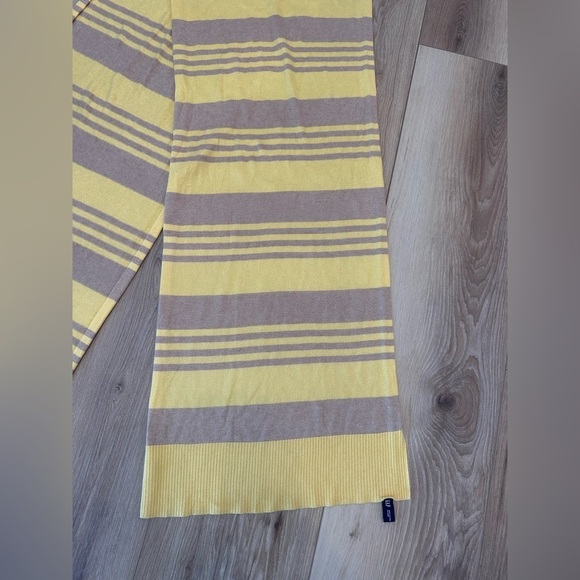 Gap Yellow & Beige Stripes Scarf 🧣 - Picture 2 of 5